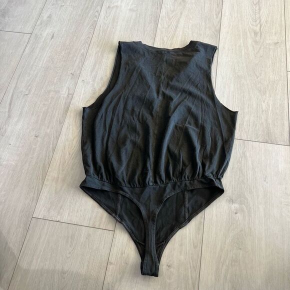 Free people womens black bodysuit size L - Picture 6 of 7